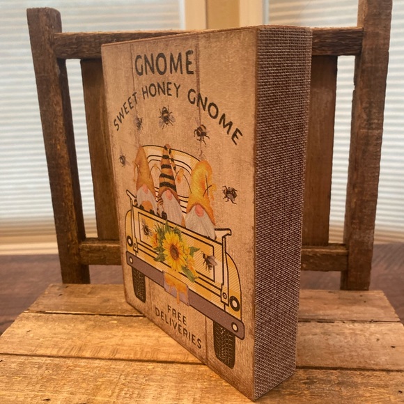 Gnome Sweet Honey Gnome Farmhouse Sign, Honey Bee Gnome Sign, Farmhouse Decor - Picture 8 of 13